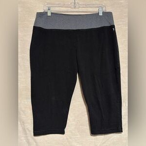 Women's Danskin Now Fitted Capris